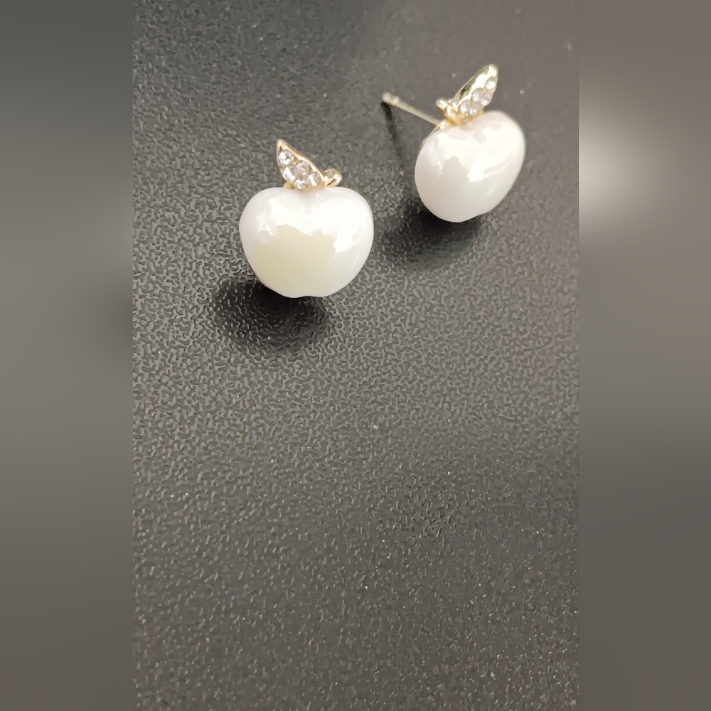 Apple Stud Earrings (NWT)